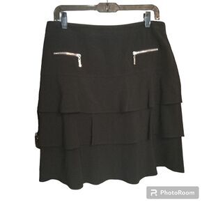 Larry Levine Woman's Black Tiered Skirt With Zippers Size 10: